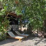 Magic Bus Campsite Klorakas