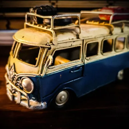- Magic Bus -
